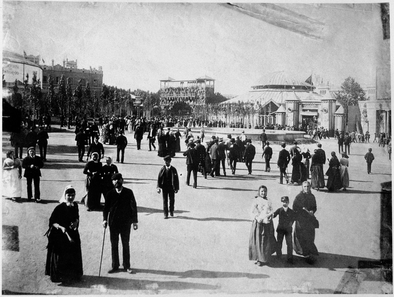 Näkymä Plaza Catalunyalle Barcelonassa, 1800-luvun lopulla tekijältä Unknown photographer