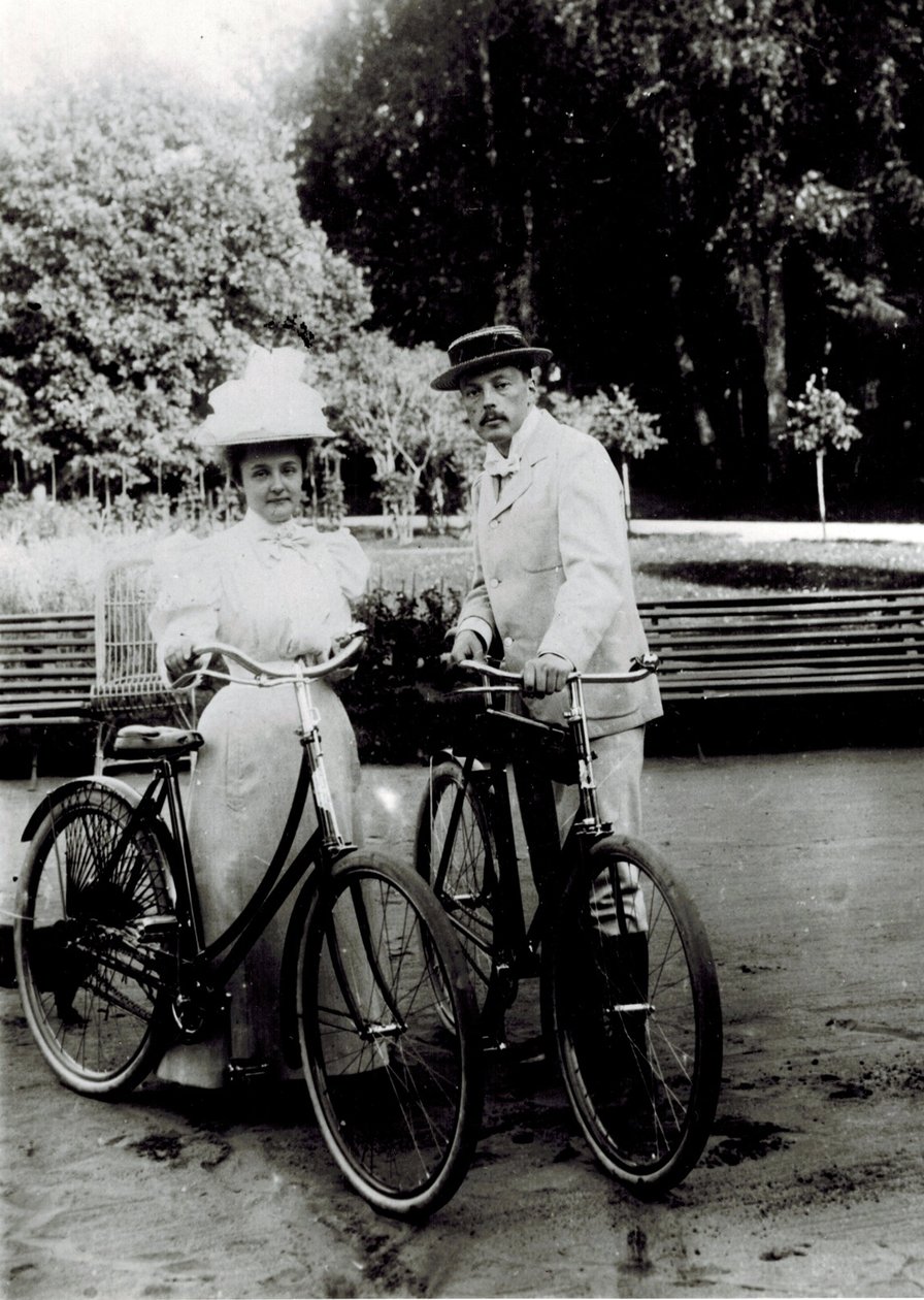 Vladimir Dmitrievich Nabokov (1870-1922) ja Elena Ivanovna Rukavishnikova (1876-1939), Nimetön. Valokuvaaja tekijältä Unknown photographer
