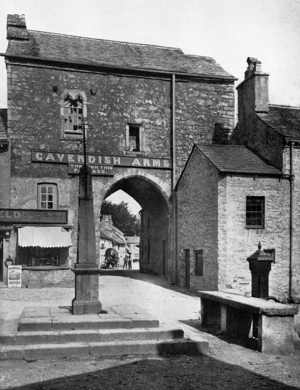 Cartmel Priory Gatehouse, Cartmel, Cumbria, 1924-1926. tekijältä Valentine and Sons Ltd