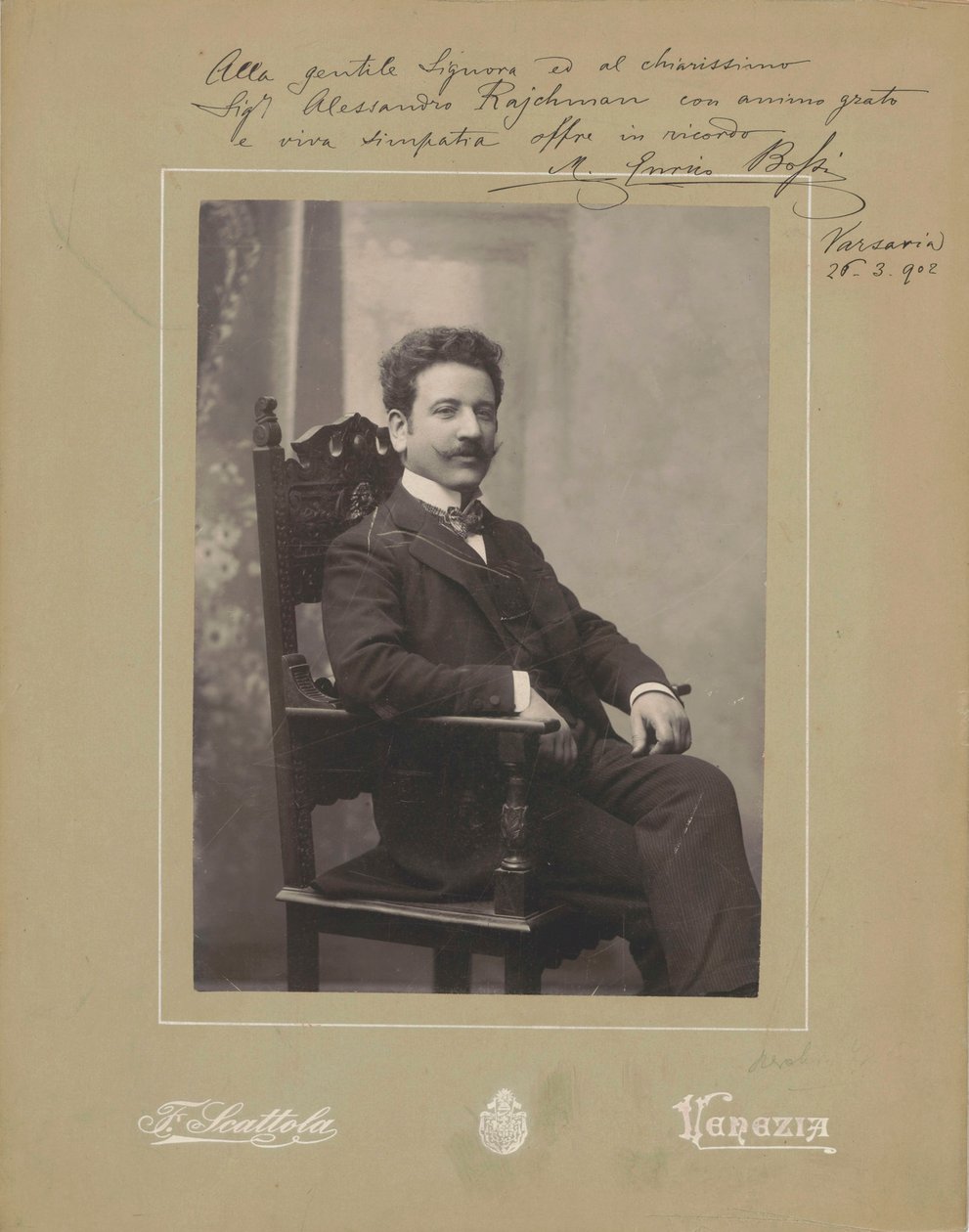 Urkuri ja säveltäjä Marco Enrico Bossin muotokuva 1861-1925 n. 1900. tekijältä Venezia . Photo studio Francesco Scattola