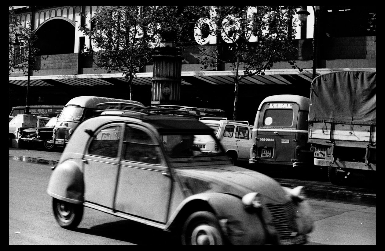 Les halles de Paris juuri ennen purkua elokuussa 1971 (m/v kuva) tekijältä Victor Baltard