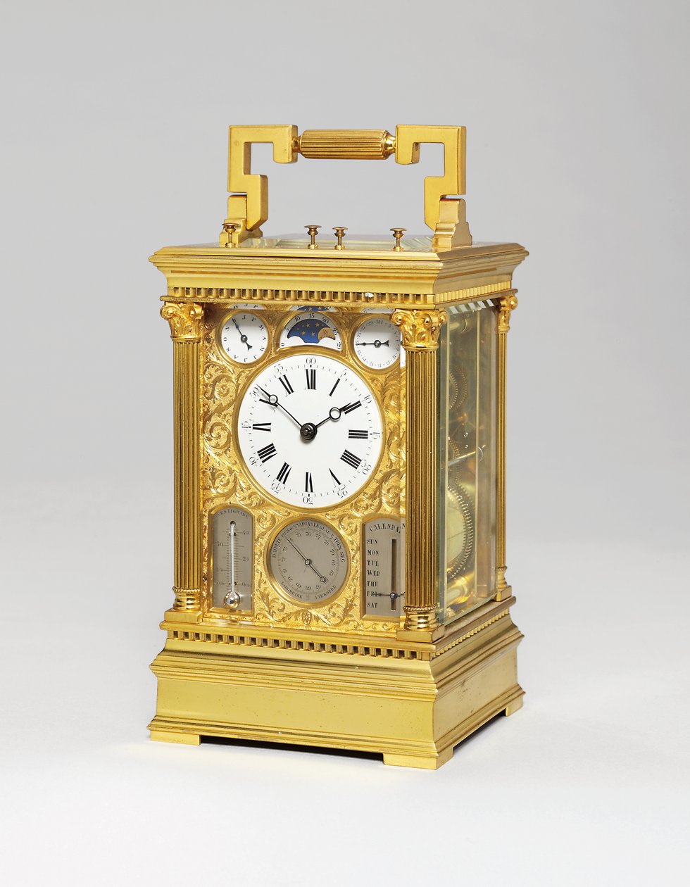 Ranskalainen messinki grande sonnerie kahdeksan päivän vaunukello, jossa täysi kalenteri, kuuvaihe, barometri ja lämpömittari, n. 1880 tekijältä Victorien Boseet