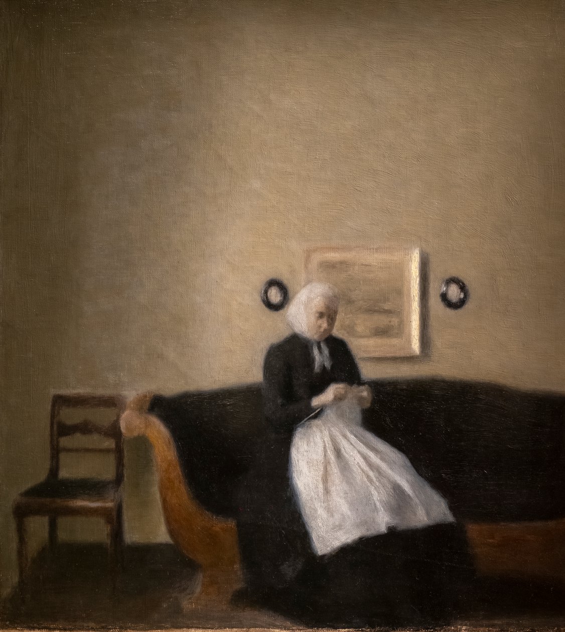 Sisustus taiteilijan äidin kanssa tekijältä Vilhelm Hammershoi