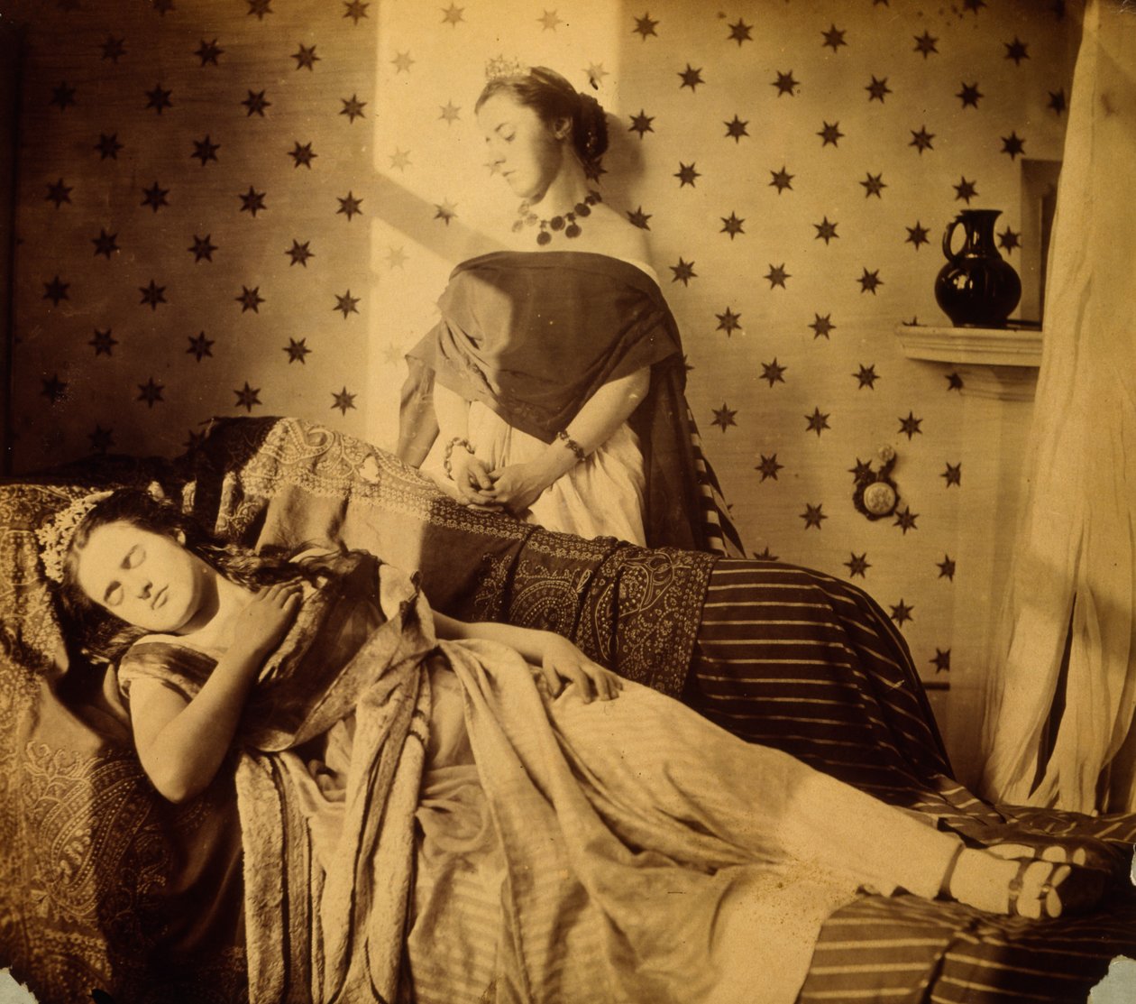 Isabella Gracen ja Clementina Mauden valokuvatutkimus, noin 1853-4. tekijältä Viscountess Hawarden