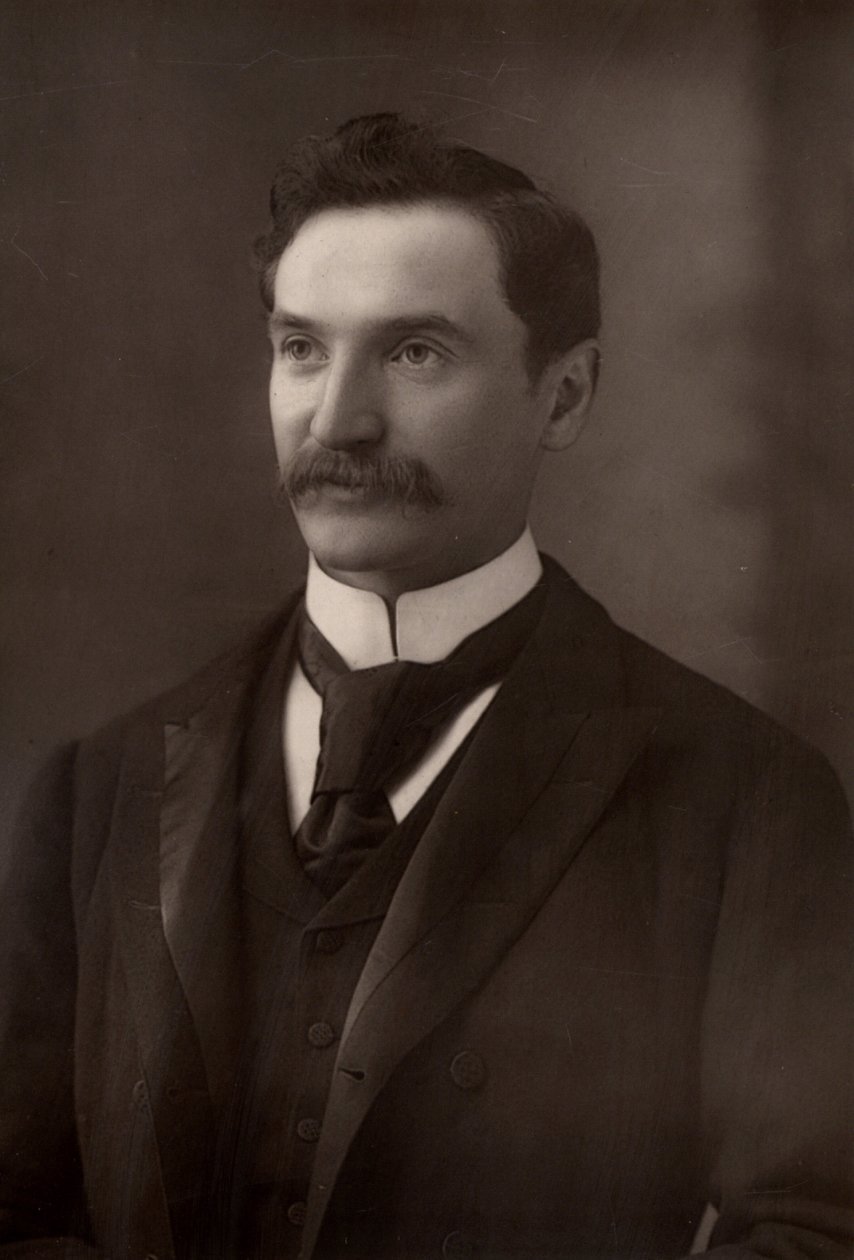 ""Solomon Joseph Solomon (1860-1927) englantilainen muotokuva- ja seinämaalari. Ensimmäisessä maailmansodassa hän esitteli naamioinnin käytön Britannian armeijassa. (woodburytyyppi) tekijältä W. and D. (after) Downey