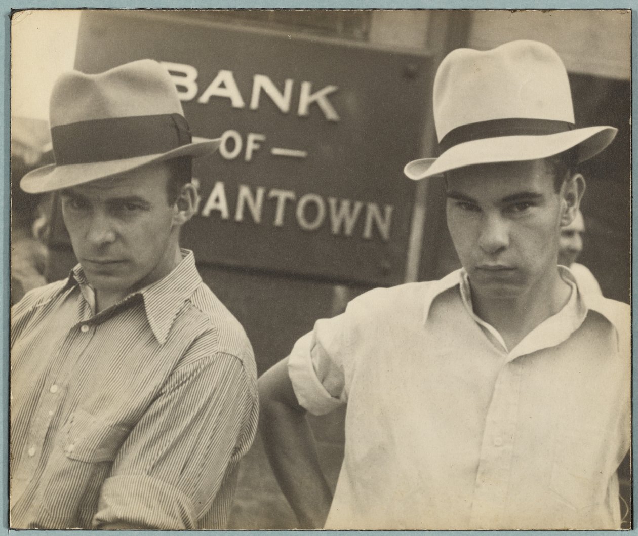 Main Street Faces / katukuva, Morgantown, Länsi-Virginia tekijältä Walker Evans