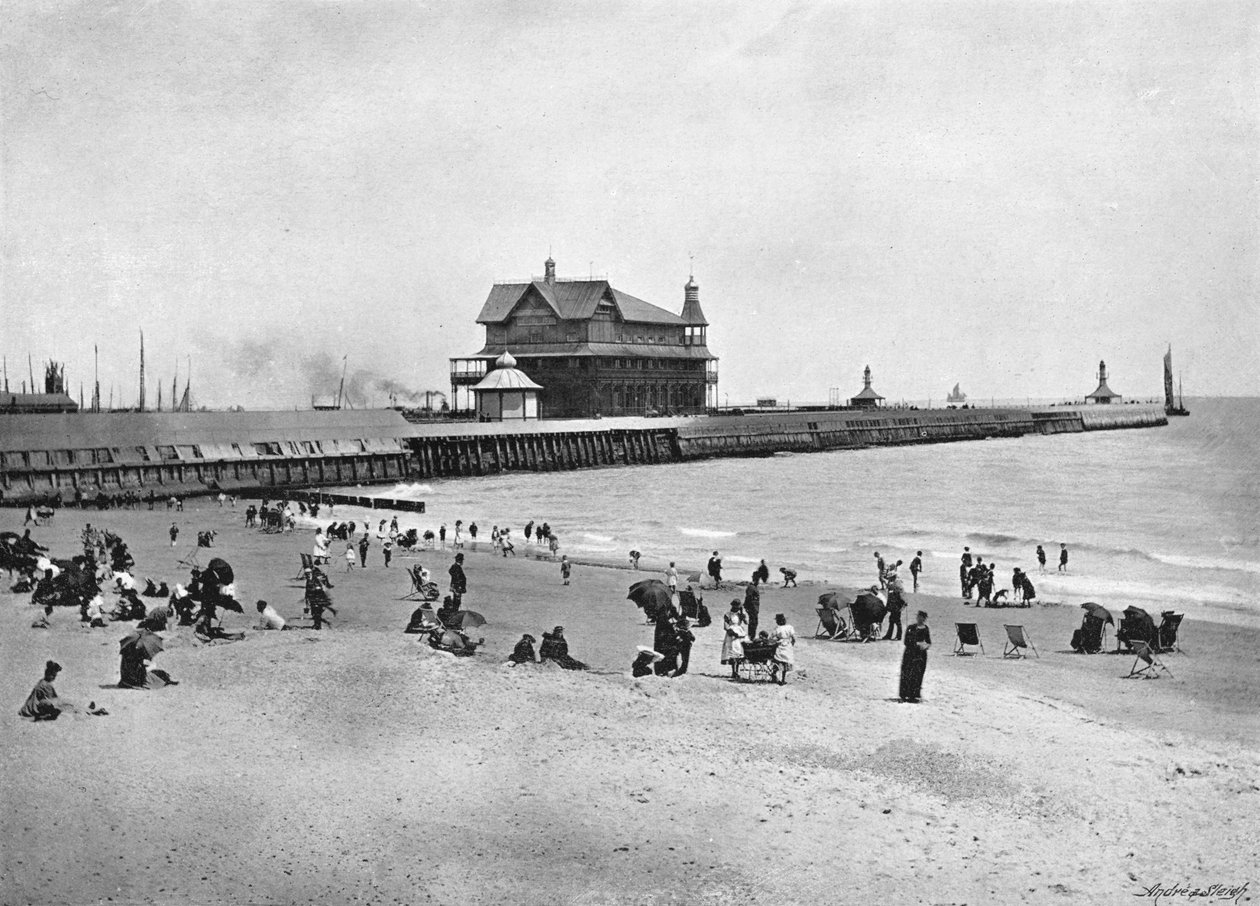 Pier, Lowestoft, c1896 tekijältä Walter Boughton