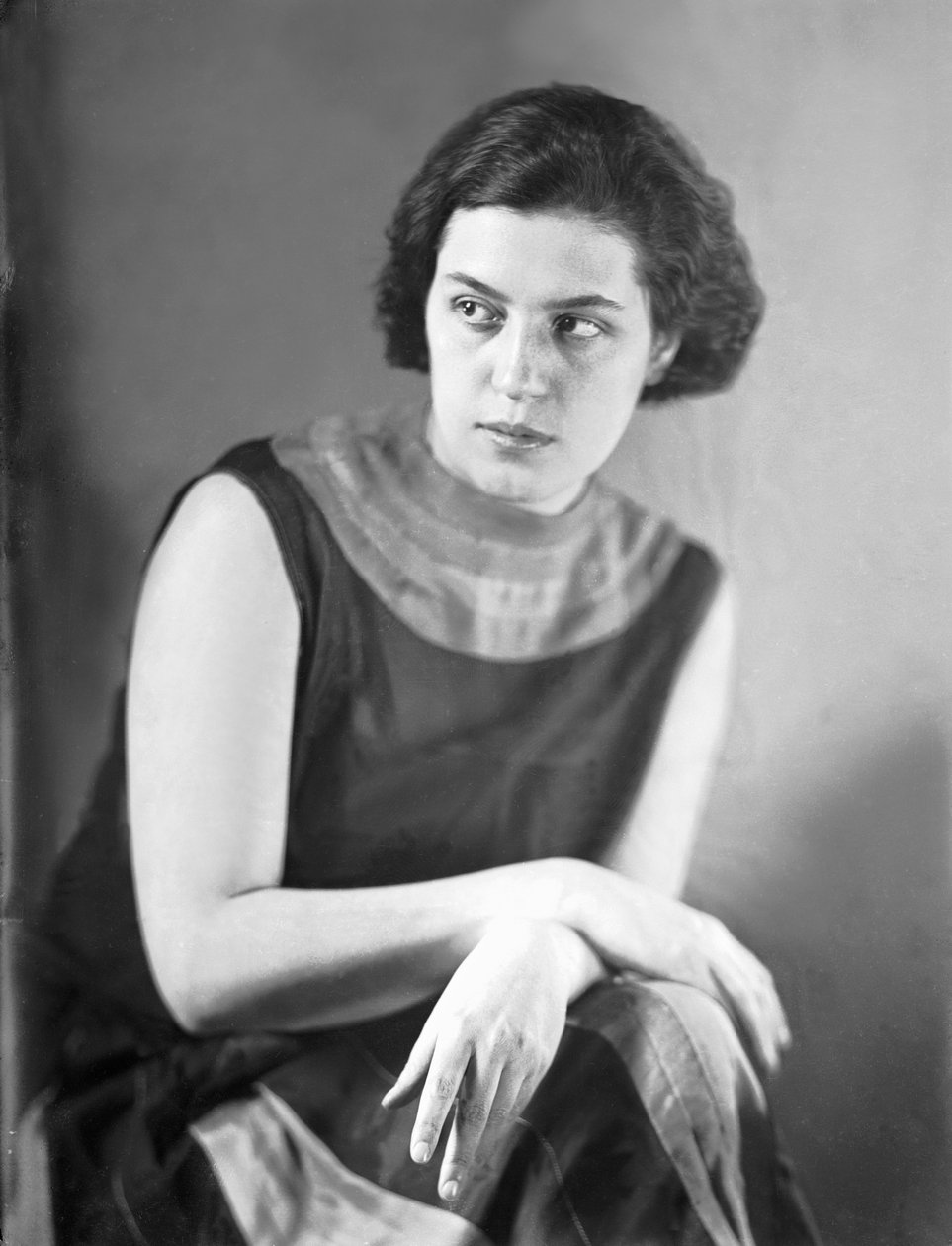 Muotokuva Anita Pittonista, noin 1933 (s/w-kuva). tekijältä Wanda Wulz
