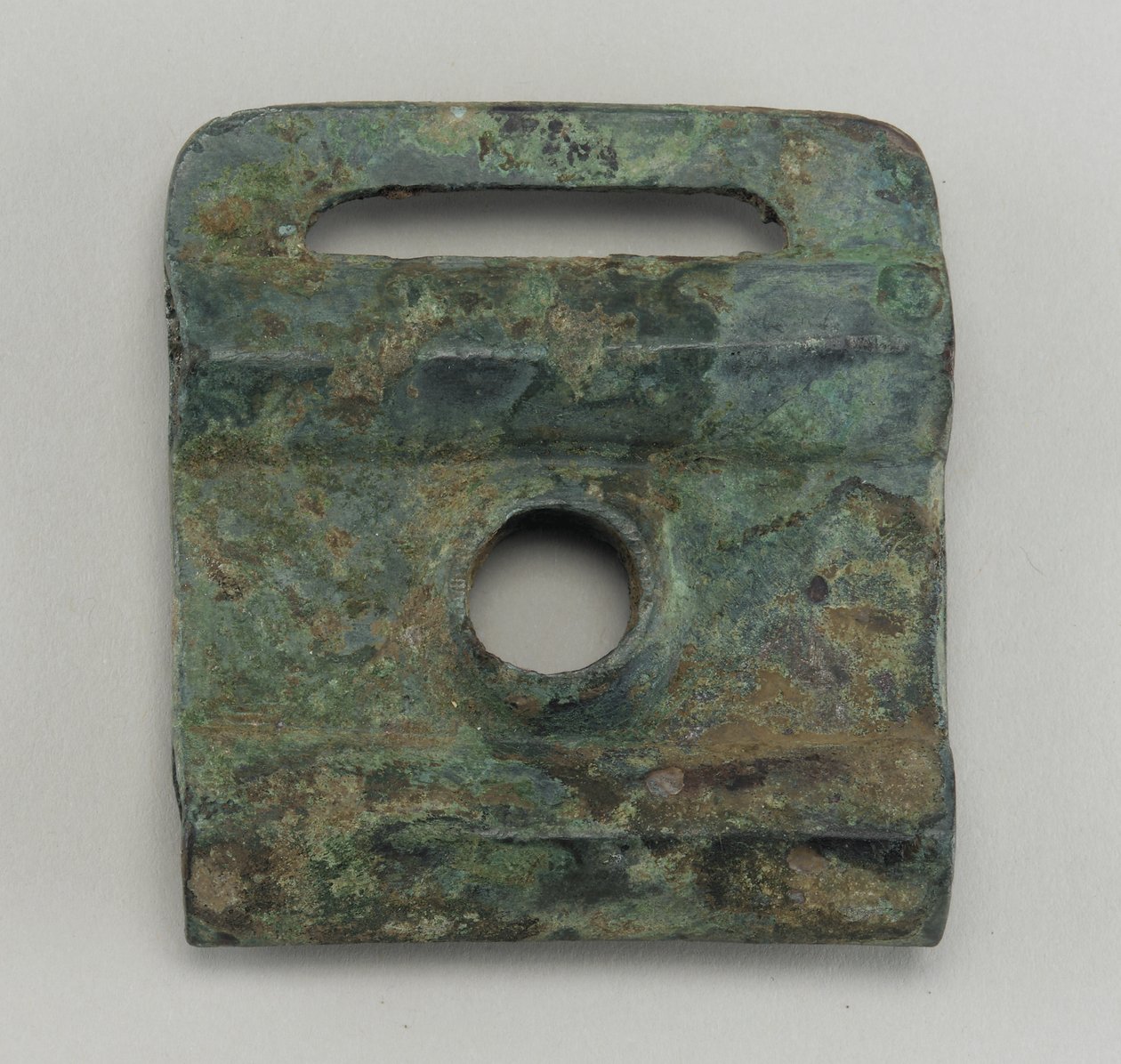 Vaunujen tai valjaiden kiinnitys (pronssi) tekijältä Western Zhou Dynasty Chinese School