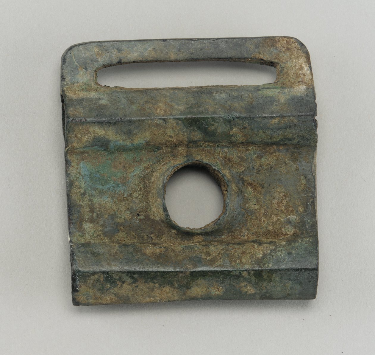 Vaunujen tai valjaiden kiinnitys (pronssi) tekijältä Western Zhou Dynasty Chinese School