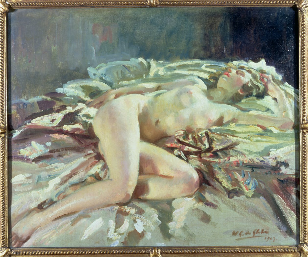 Nainen alaston makuuasennossa sängyllä tekijältä Wilfred Gabriel de Glehn
