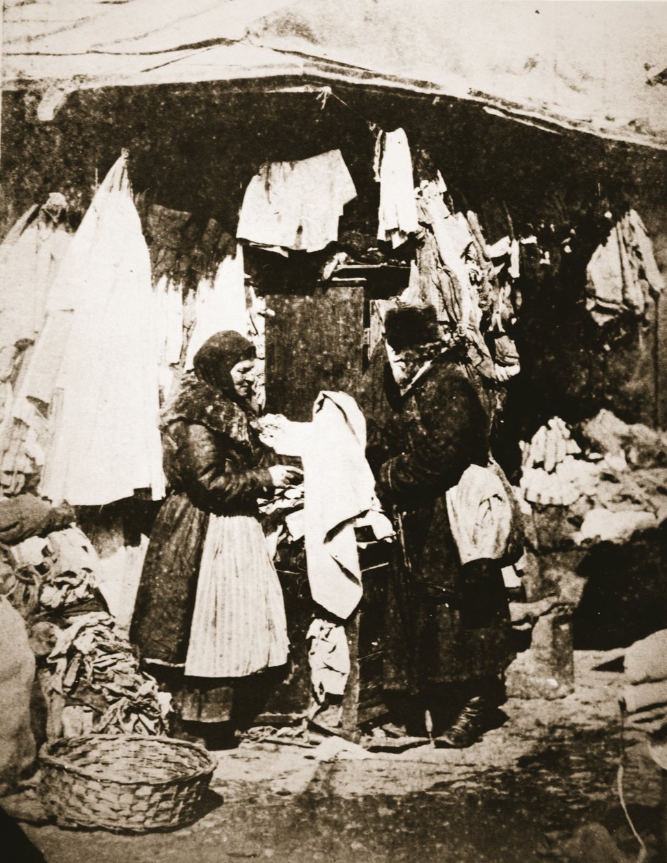 Kauppakoju, Pietari, n. 1868 (seepiakuva) tekijältä William Andreevich Carrick