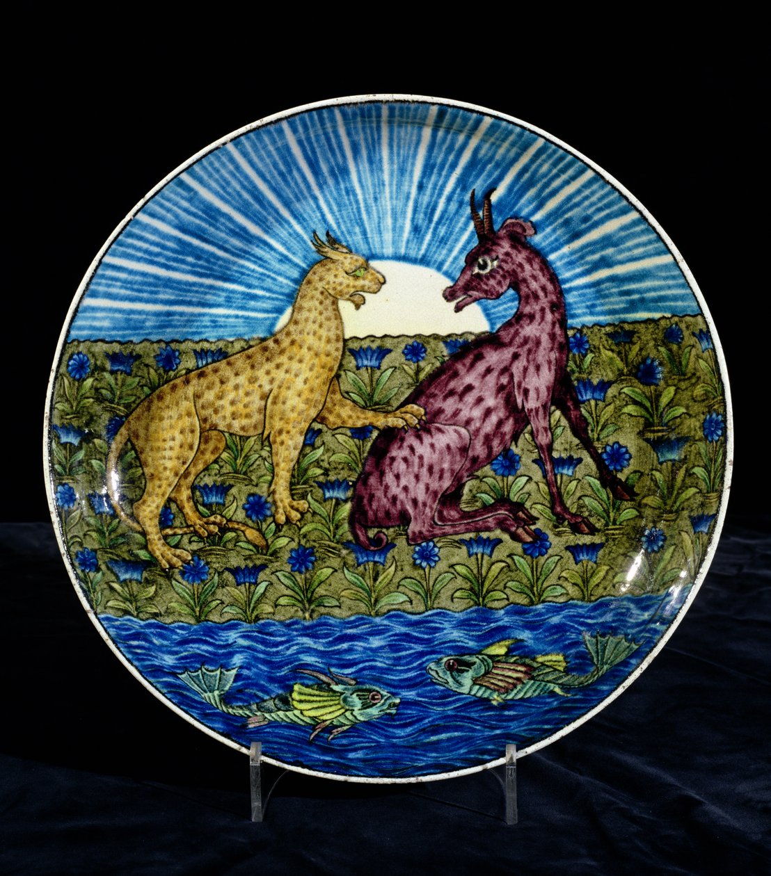 Laturi leopardin ja peuran kanssa joen rannalla, maalannut Charles Passenger, 1888-97 (keraaminen) tekijältä William de Morgan