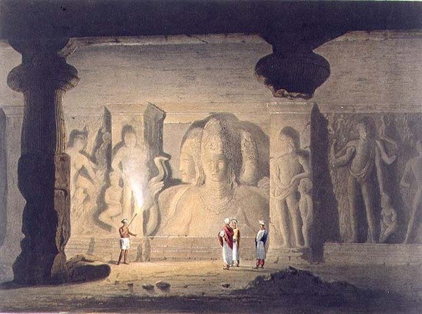 Suuri kolmikko Elephantan luolatemppelissä, lähellä Bombayta, vuonna 1803, osasta II julkaisusta "Scenery, Costumes and Architecture of India", kaivertanut T. Edge, pub. kirjoittanut Smith, Elder and Company tekijältä William (after) Westall