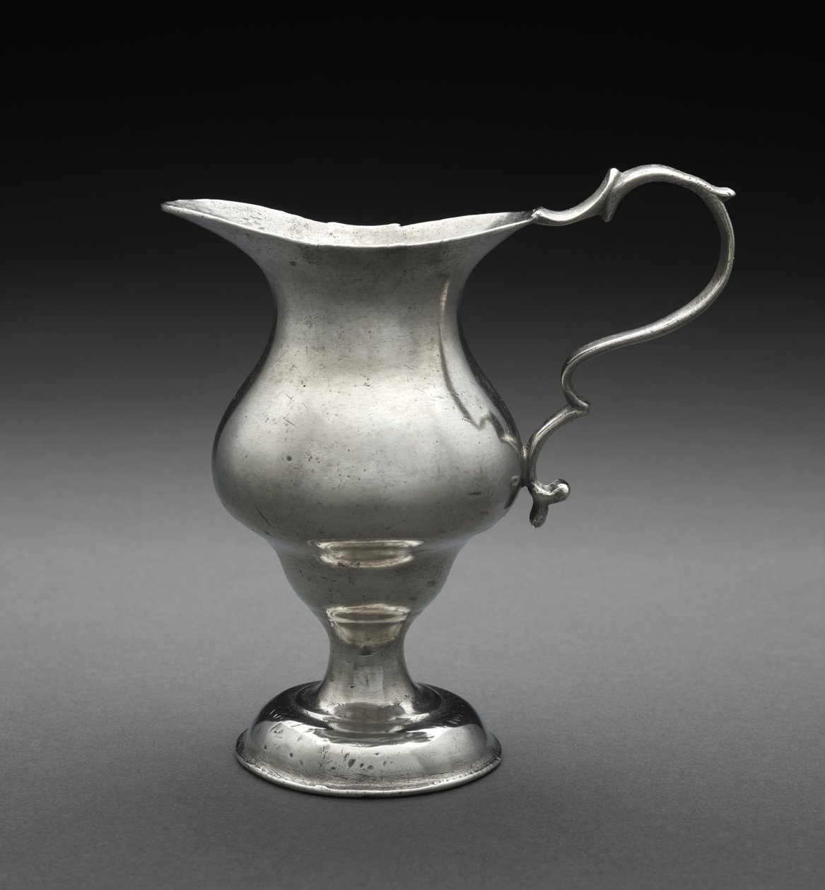 Kermapannu, n. 1764-98 (tina) tekijältä William (attr.to) Will