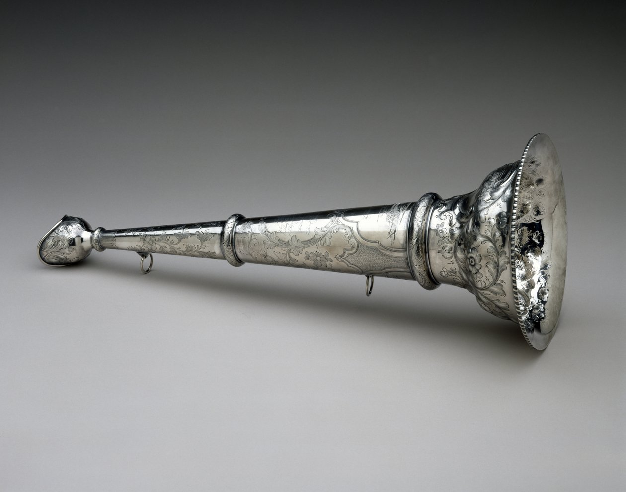 Palomiehen trumpetti, n. 1857 (hopea) tekijältä William Adams