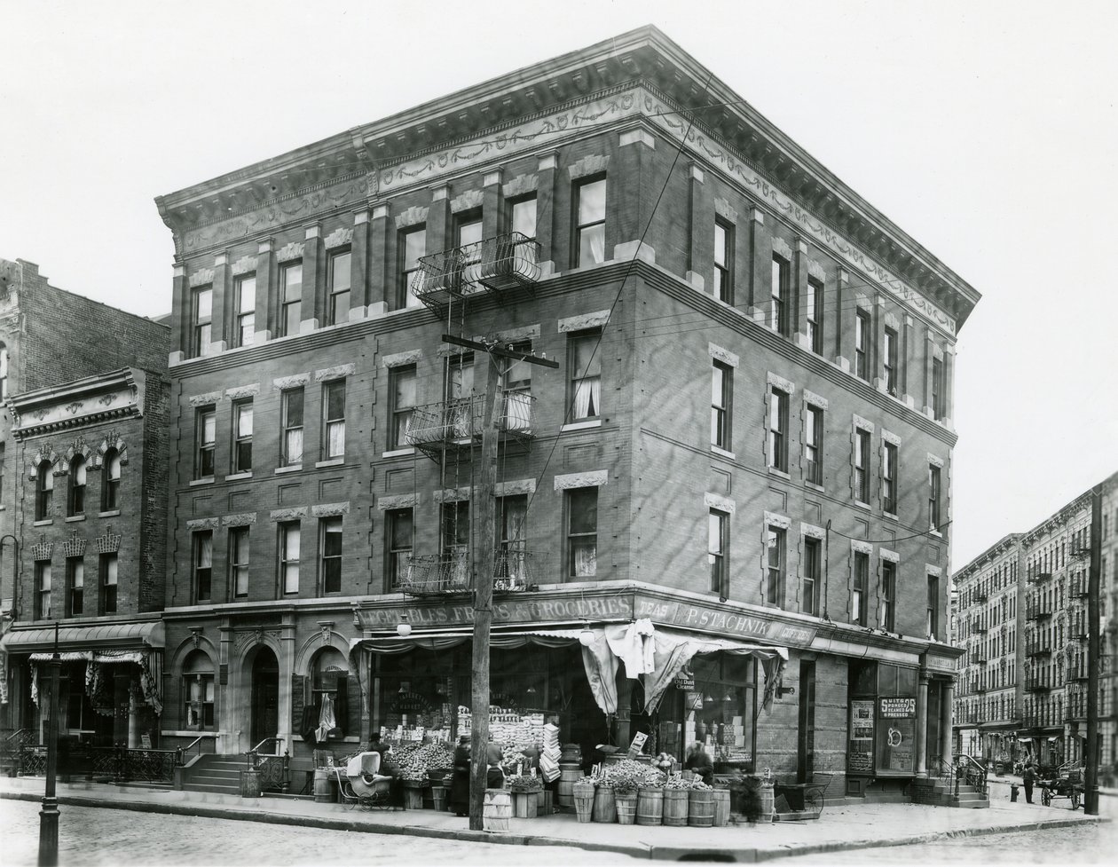 767 East 152nd Street, 7. joulukuuta 1915 tekijältä William Davis Hassler
