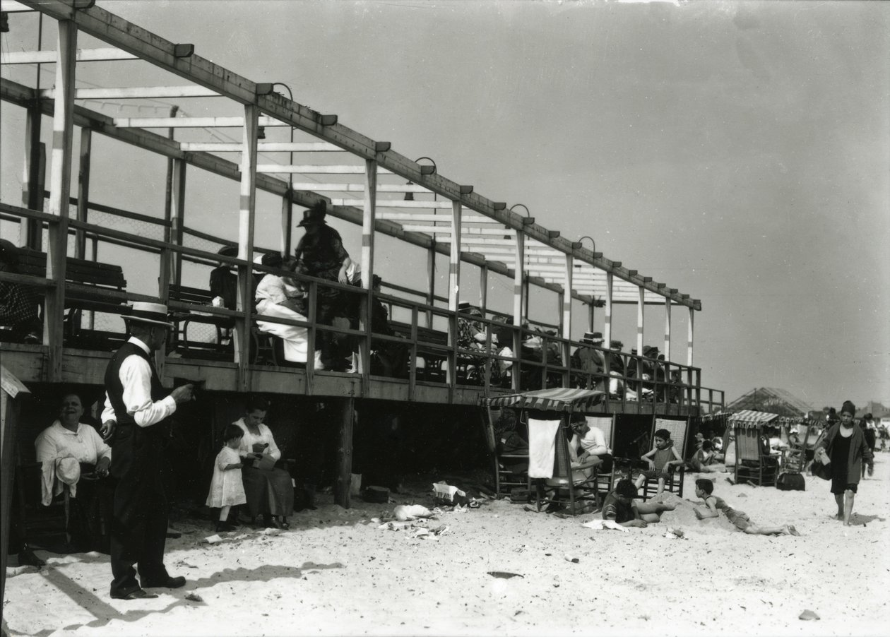 Beach Scene, Coney Island, n. 1910-21 tekijältä William Davis Hassler