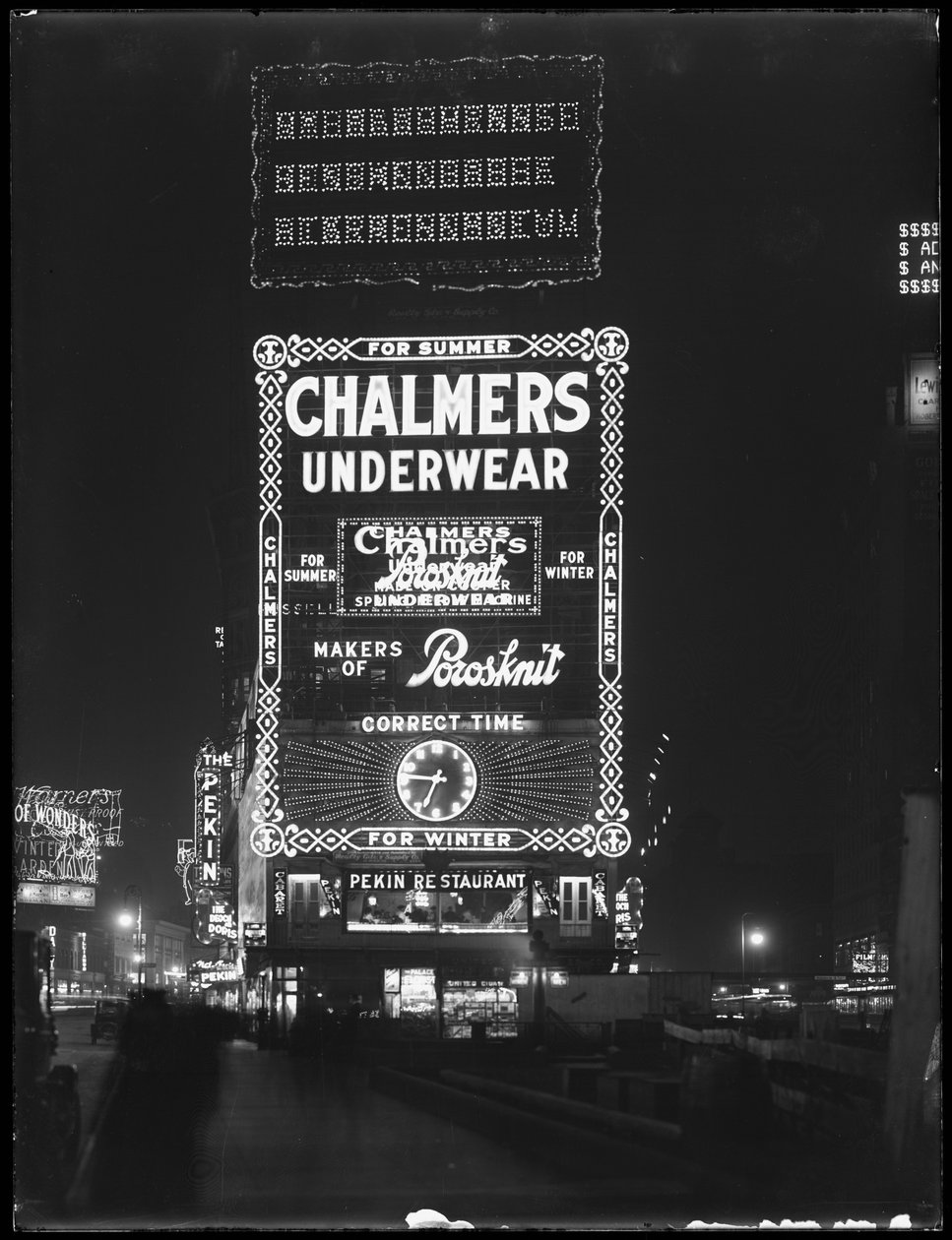 Valaistu kyltti Chalmers Underwearille, New York City, 6. tammikuuta 1917 tekijältä William Davis Hassler