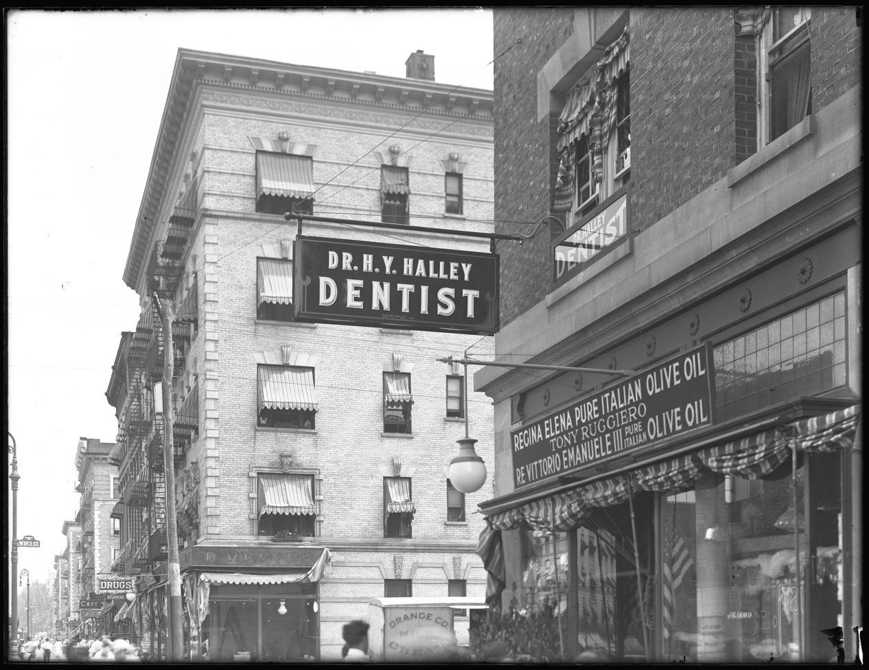 Sign for Dr. H.Y. Halley, 1456 St. Nicholas Avenue, New York City, 2. elokuuta 1916 tekijältä William Davis Hassler