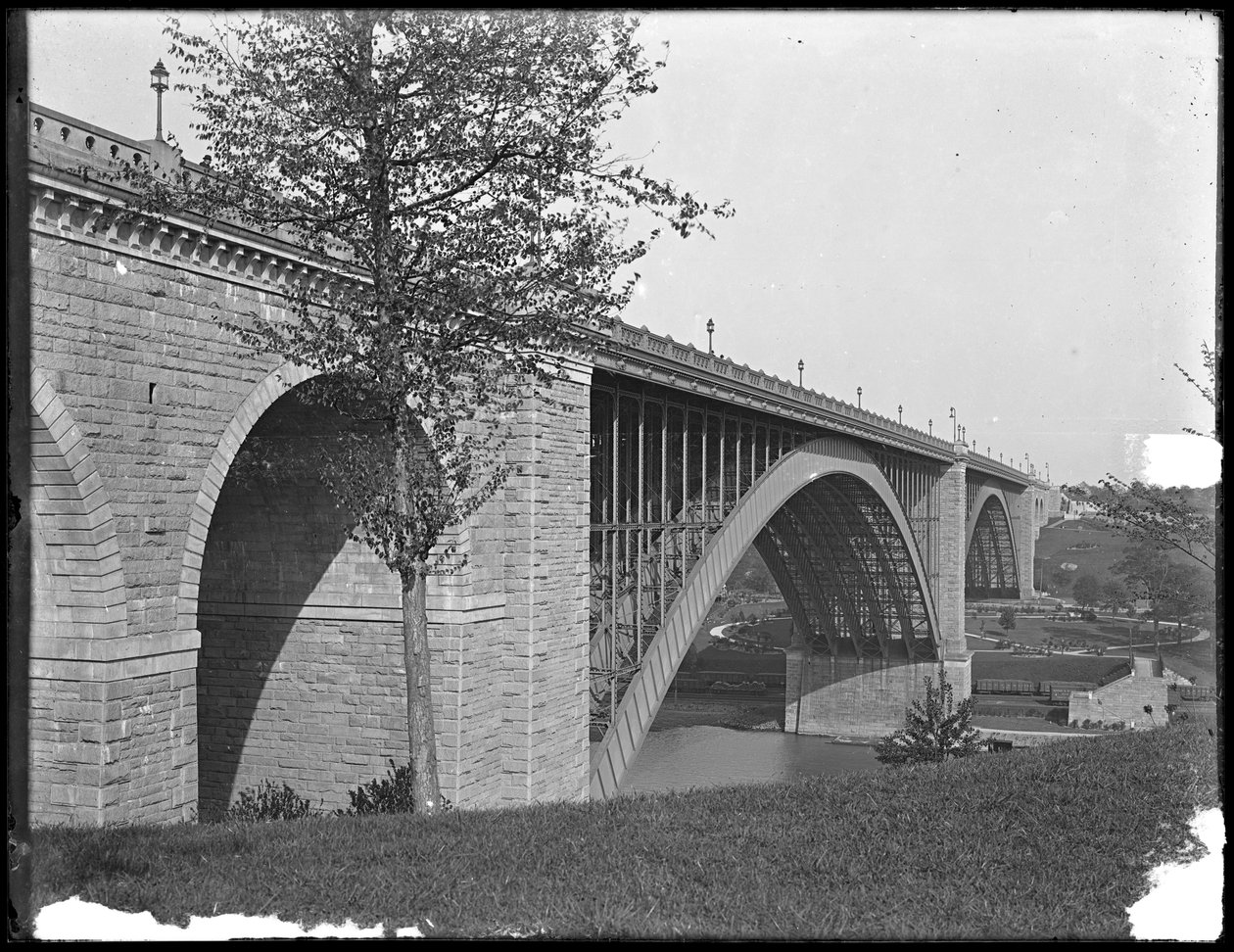 Washington Bridge, Harlem River, n. 1912 tekijältä William Davis Hassler