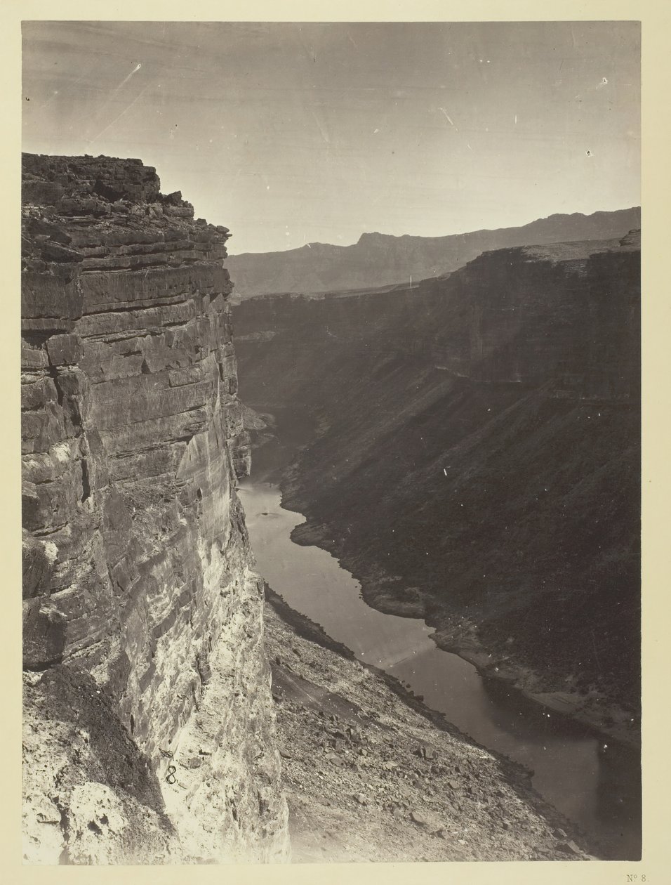 Grand Cañon, Colorado River, Near Paria Creek, Looking East, 1872. tekijältä William H. Bell