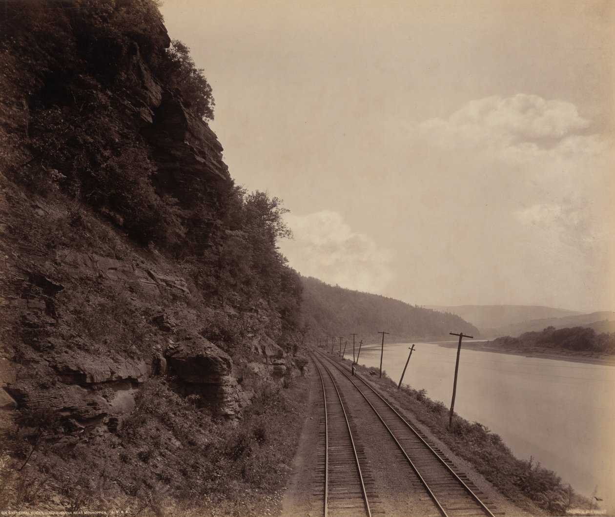 Cathedral Rocks, Susquehanna lähellä Meshoppenia tekijältä William H. Rau