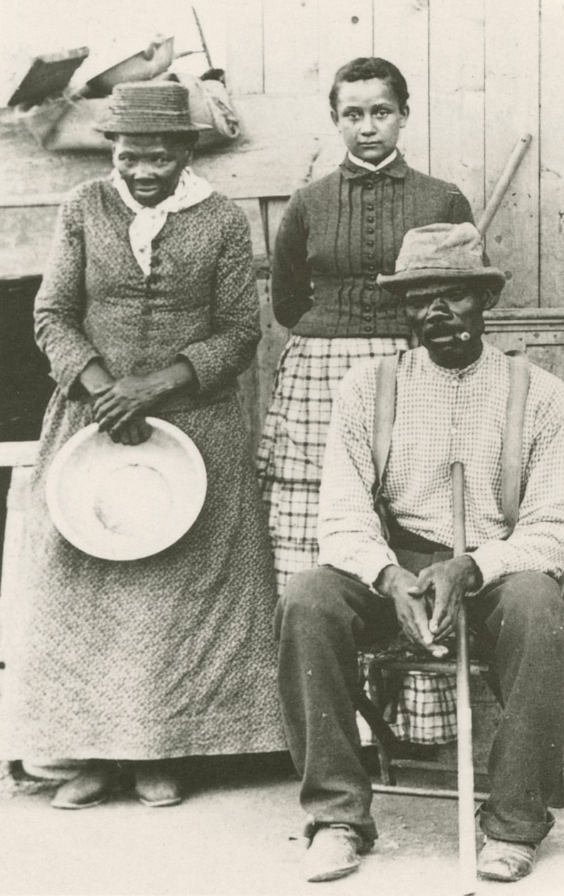 Postikortti Harriet Tubmanista, Nelson Davisista ja tyttärestä Gertiestä, n. 1887, painettu 1992. tekijältä William Haight Cheney