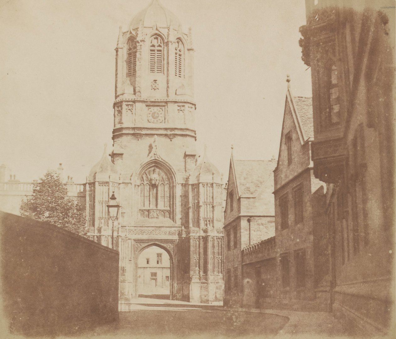 Christchurchin portti ennen syyskuuta 1844. tekijältä William Henry Fox Talbot