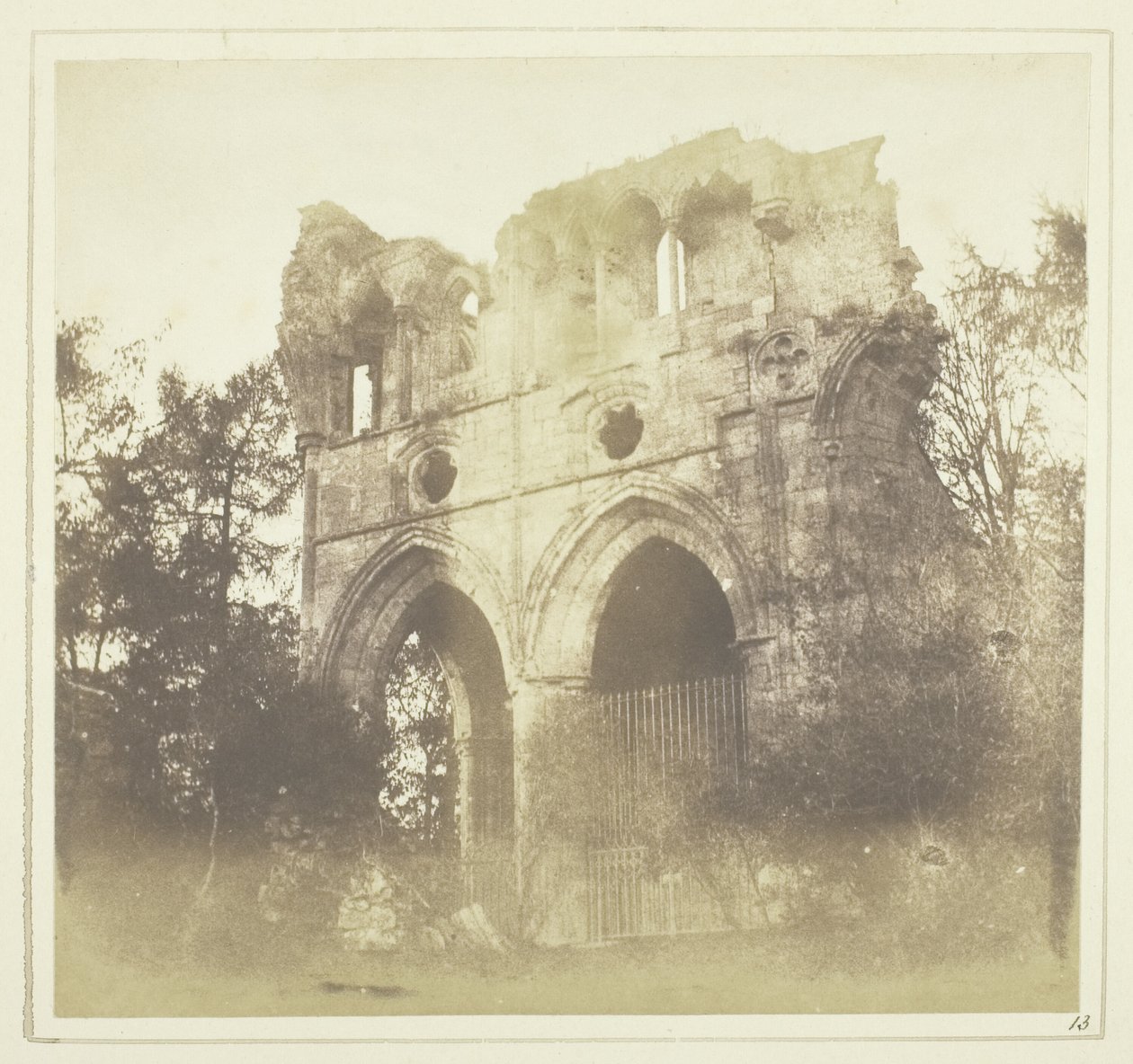 Sir W. Scottin hauta Dryburgh Abbeyssa tekijältä William Henry Fox Talbot