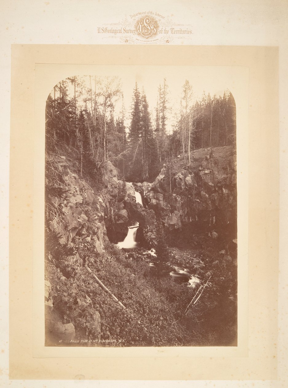 Kaarevat putoukset Blackmore-vuoren jalka M.T. tekijältä William Henry Jackson