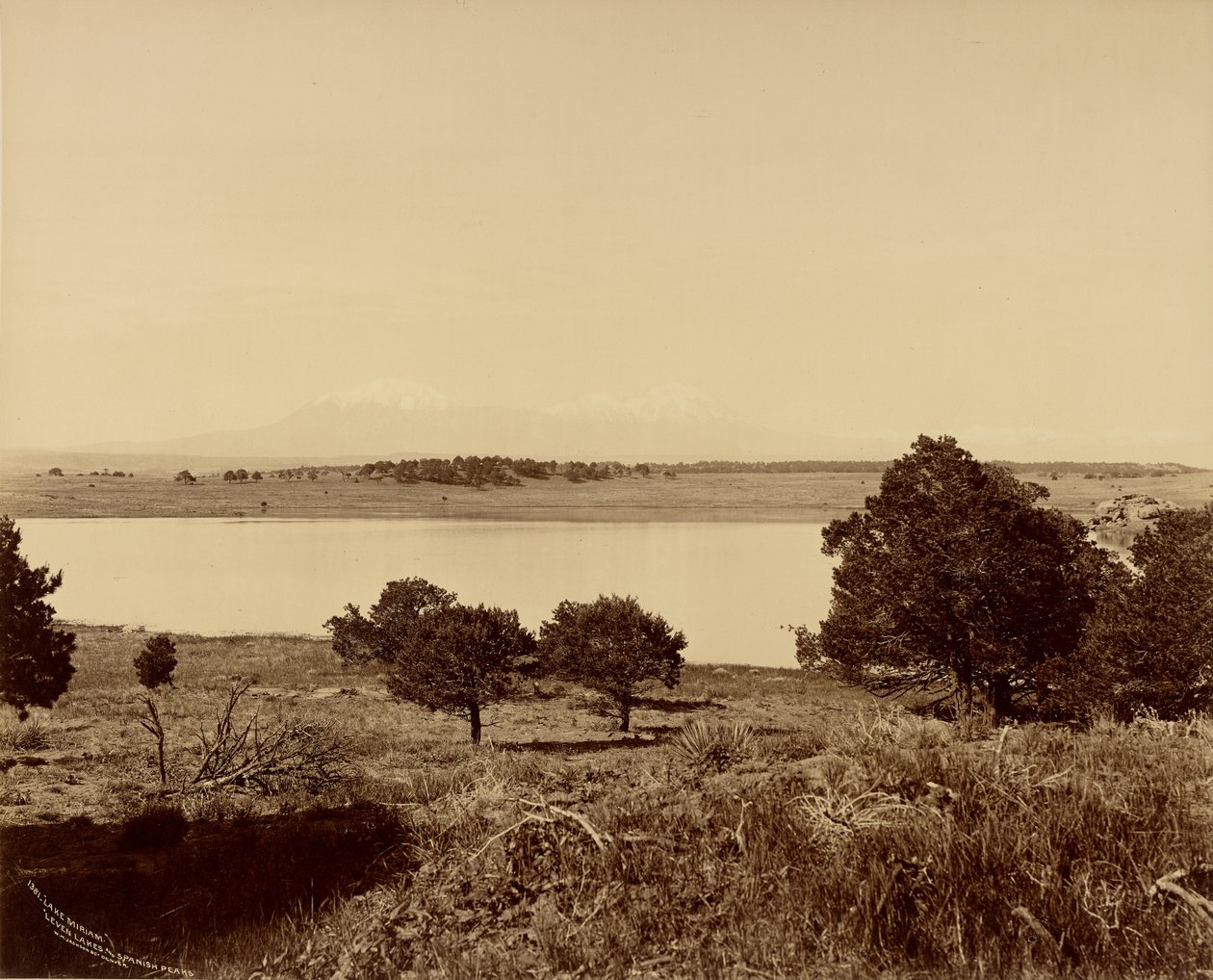 Miriam-järvi, Leven Lakes ja Spanish Peaks -järvi. tekijältä William Henry Jackson
