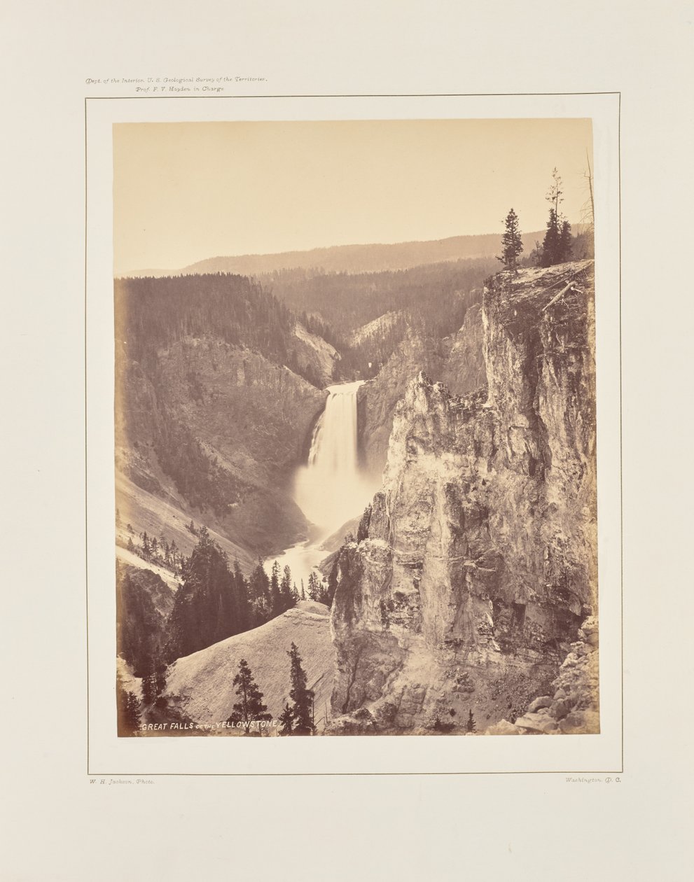 Yellowstonen alajuoksu, kaukainen näkymä tekijältä William Henry Jackson
