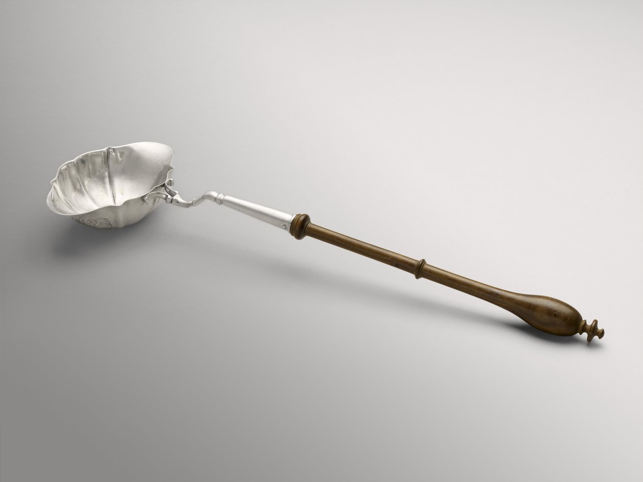 Punch tai Toddy Ladle, c. 1754-1785 (hopeaa ja tuntematonta puuta) tekijältä William Hollingshead