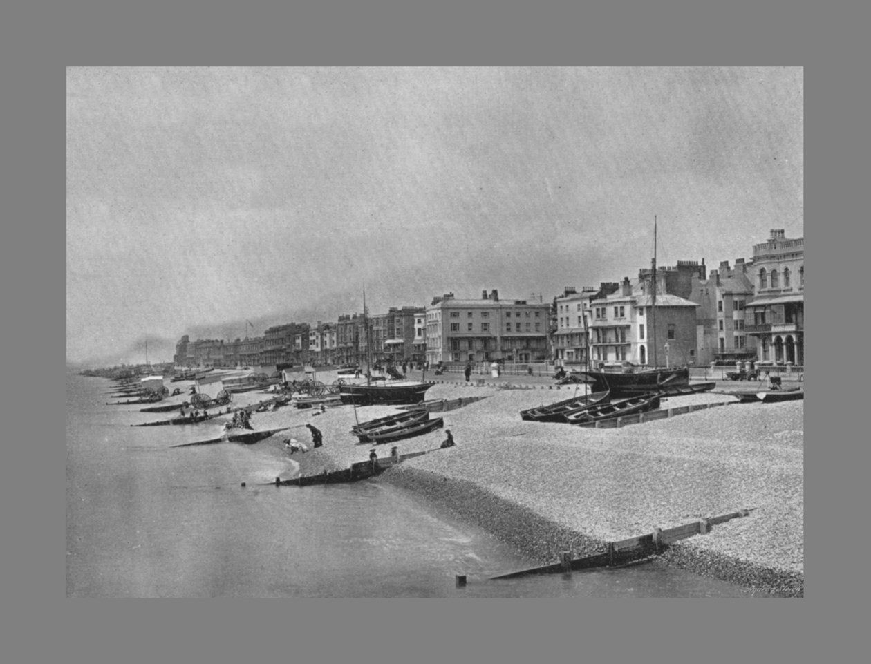 The Parade Worthing, c1900 tekijältä William James Gardiner