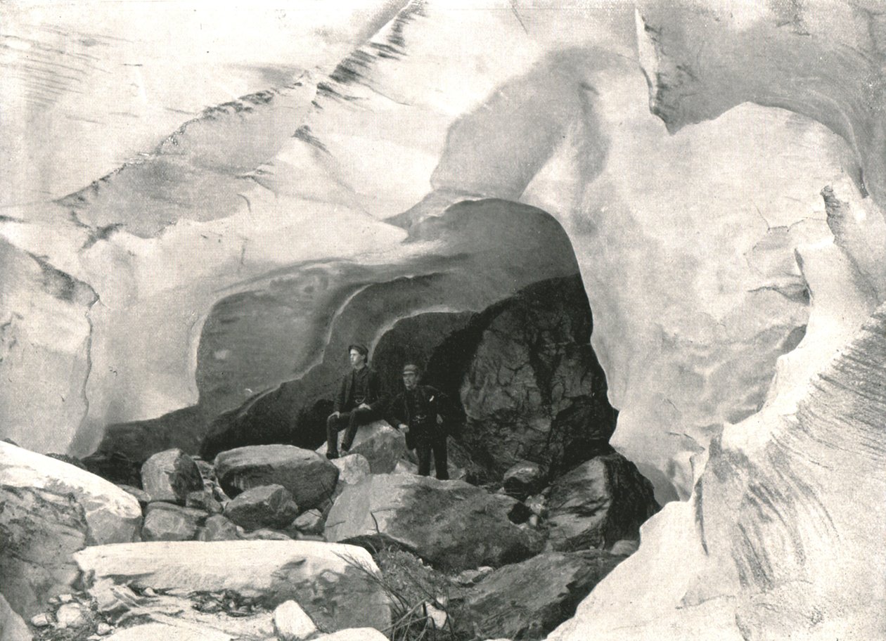 Kalliovuoret: jääluola Great Glacierissa, Mount Sir Donald, Kanada, 1895. tekijältä William Notman and Son