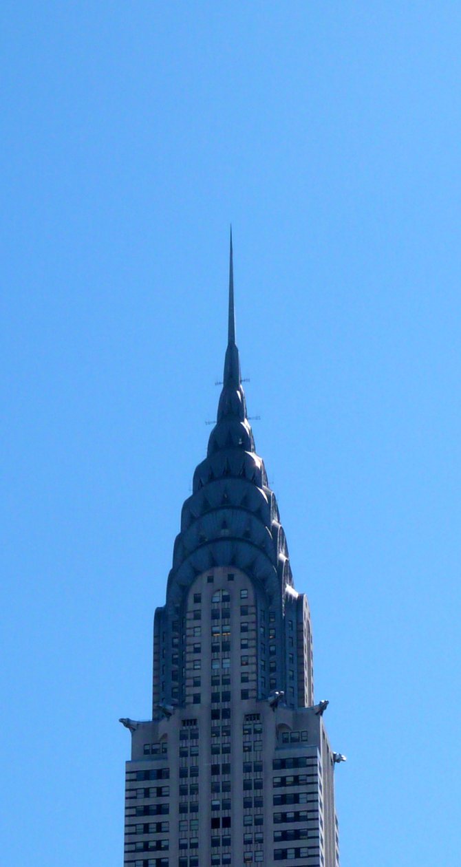 Chrysler Building on Art Deco -tyylinen pilvenpiirtäjä New Yorkissa, Manhattanin itäpuolella. 1930 valmistunut tekijältä William Van Alen