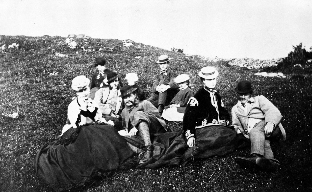 Viktoriaaninen kävelyseurue, noin 1860-80 tekijältä Willoughby Wallace Hooper