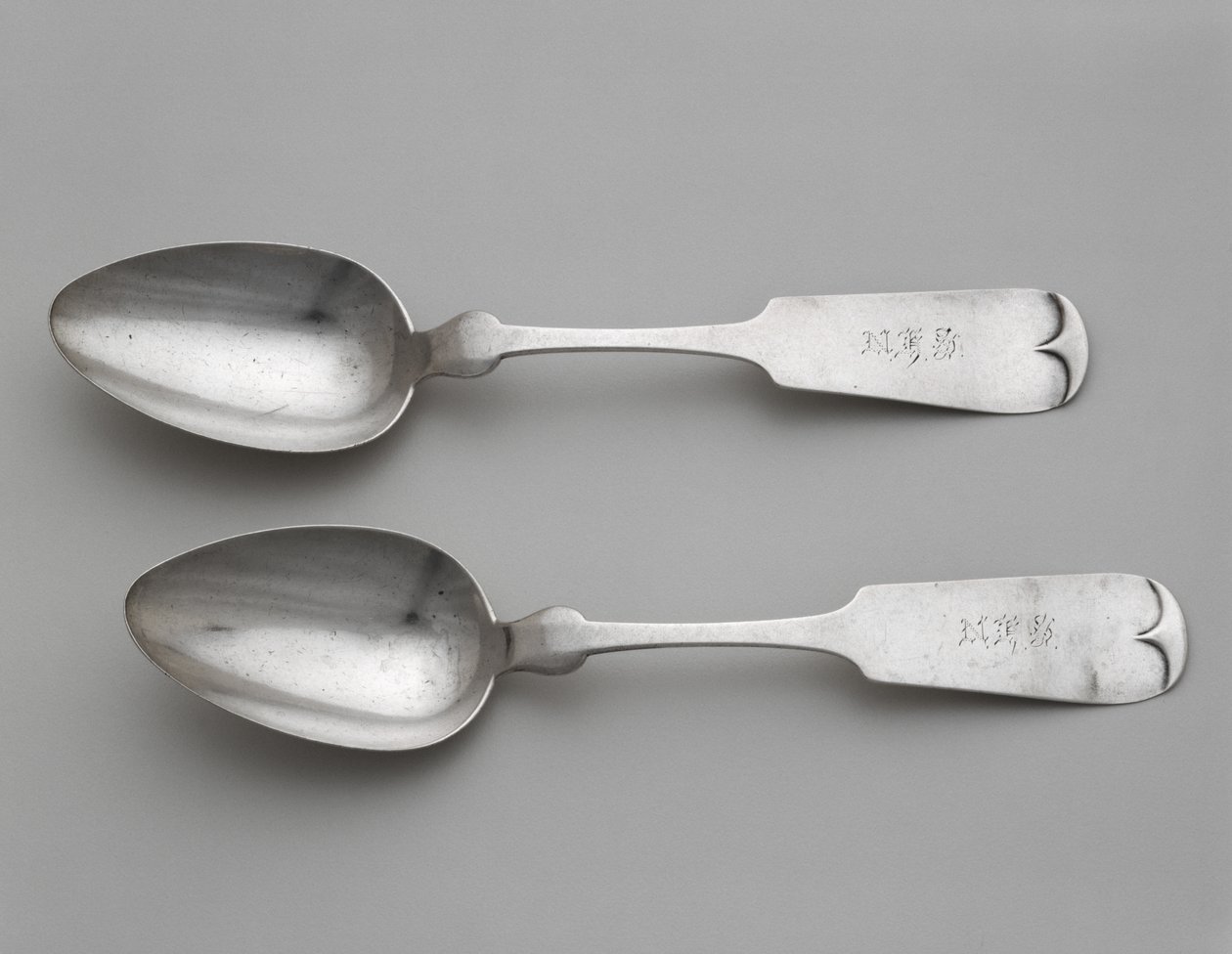 Jälkiruokalusikat, c. 1860-1870 (hopea) tekijältä Wood and Hughes