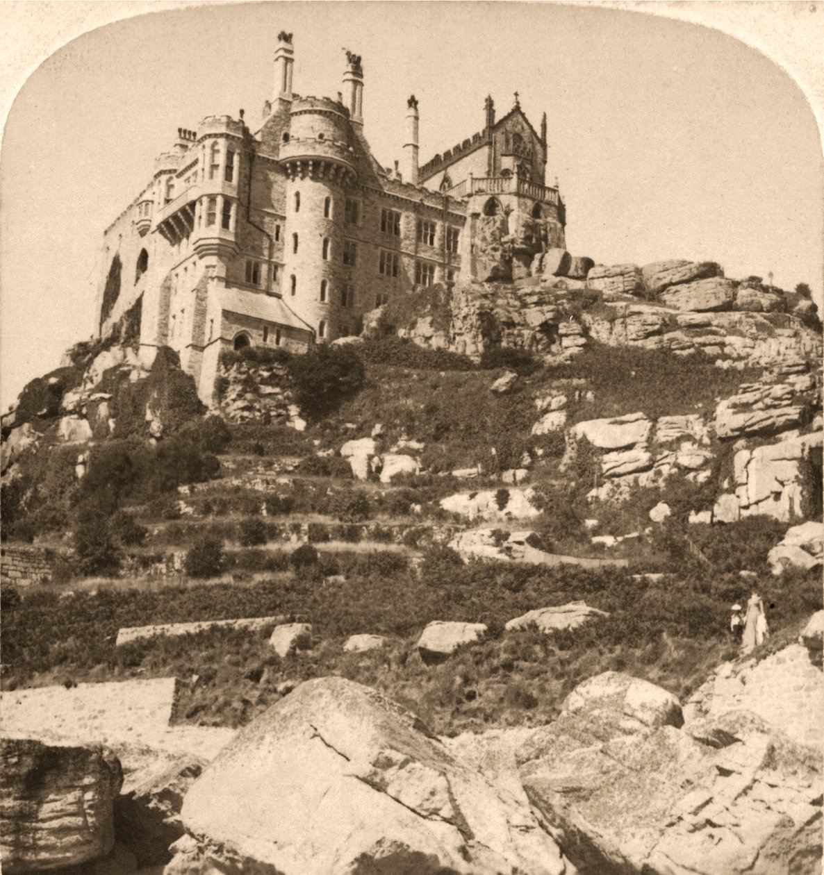 St. Michaels Mount, benediktiiniläisluostari, Penzance, Cornwall, 1900. tekijältä Works and Sun Sculpture Studios