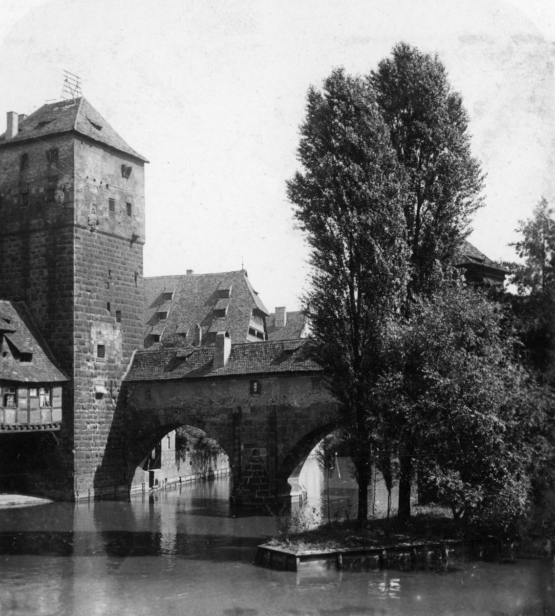 Henkersteg Hangmans Bridge, Nürnberg, Baijeri, Saksa, 1900-luku. tekijältä Wurthle and Sons