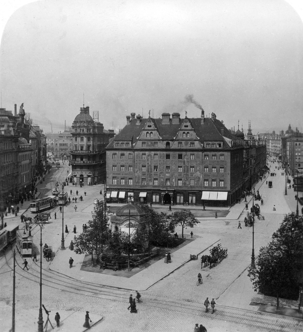 Karlsplatz, München, Saksa, 1900-luku. tekijältä Wurthle and Sons