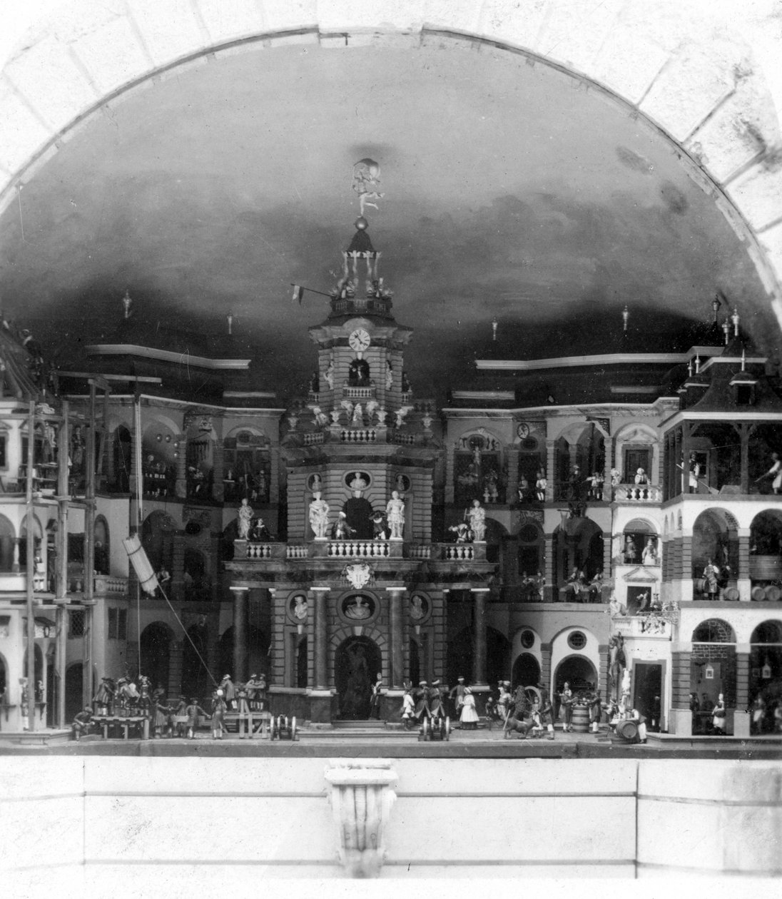 Mekaaninen teatteri, Hellbrunnin linna, Salzburg, Itävalta, c1900 tekijältä Wurthle and Sons