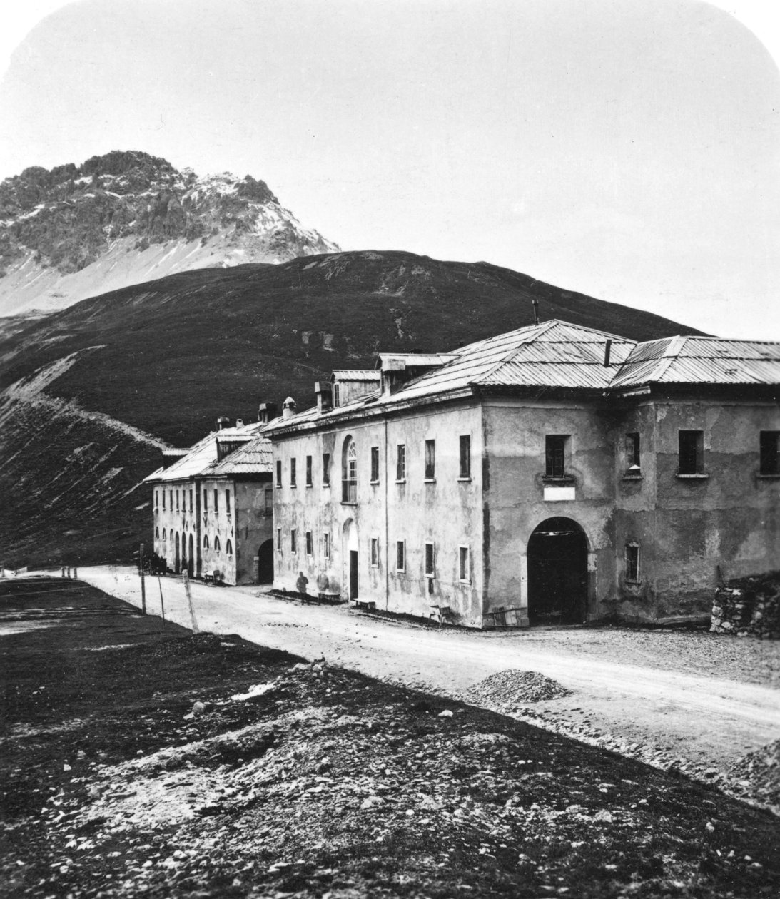 Santa Maria, Umbrail-vuorensolalla, Tirolissa, 1900-luku. tekijältä Wurthle and Sons