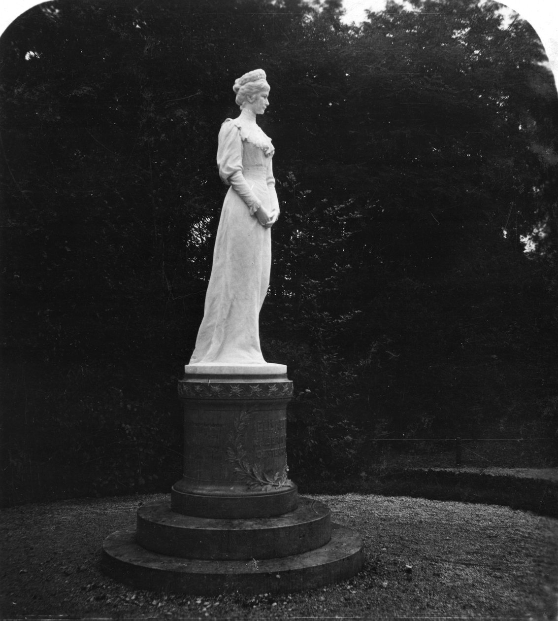 Venäjän Elisabetin patsas 1709-1762, Salzburg, Itävalta, 1900-luku. tekijältä Wurthle and Sons