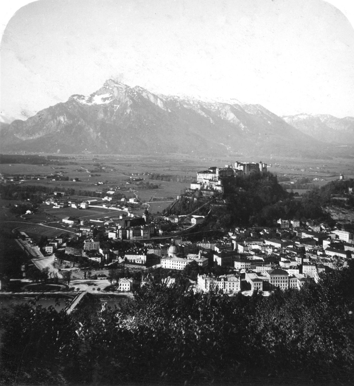 Kapuzinerberg, Salzburg, Itävalta, vuosi 1900 tekijältä Wurthle and Sons
