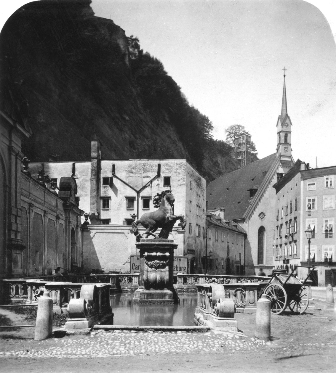 Pferdeschwemme-hevoskaivo, Salzburg, Itävalta, 1900-luku. tekijältä Wurthle and Sons
