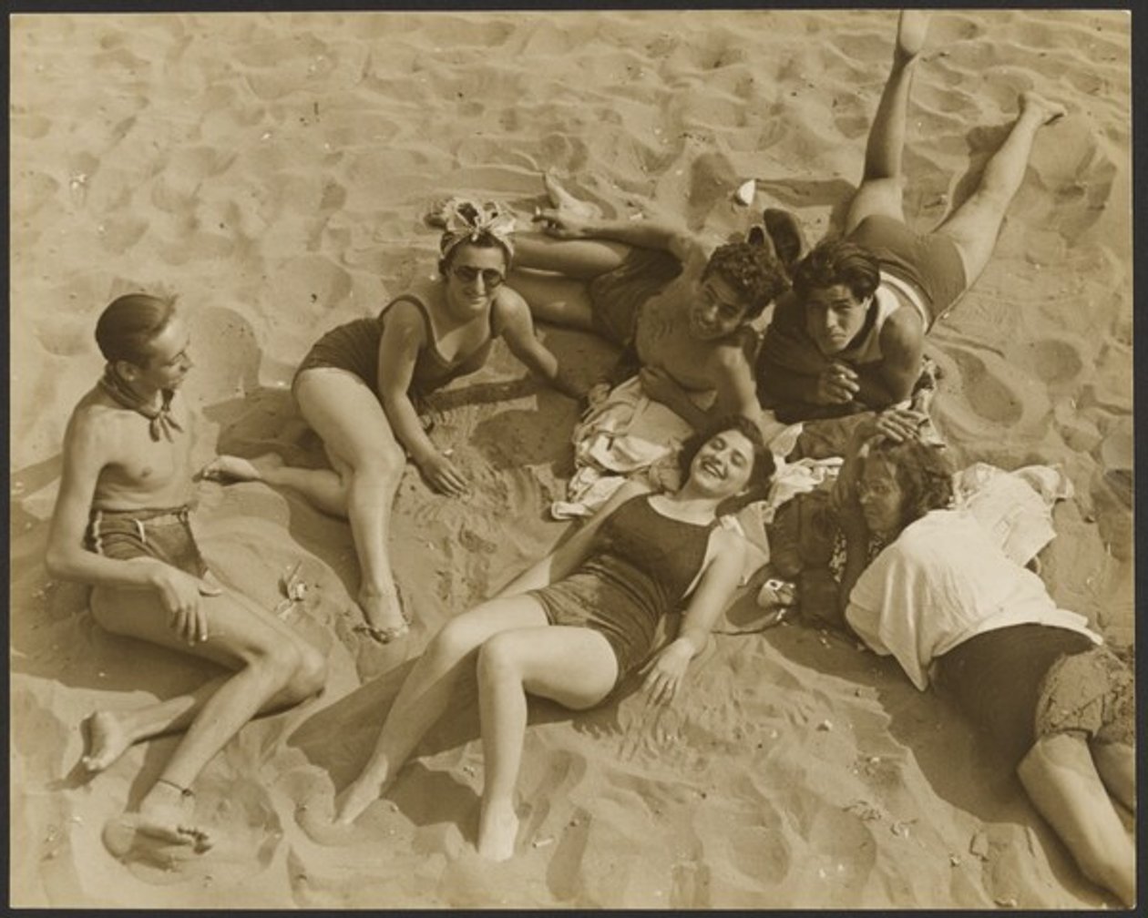 [Coney Island] tekijältä Yasuo Kuniyoshi