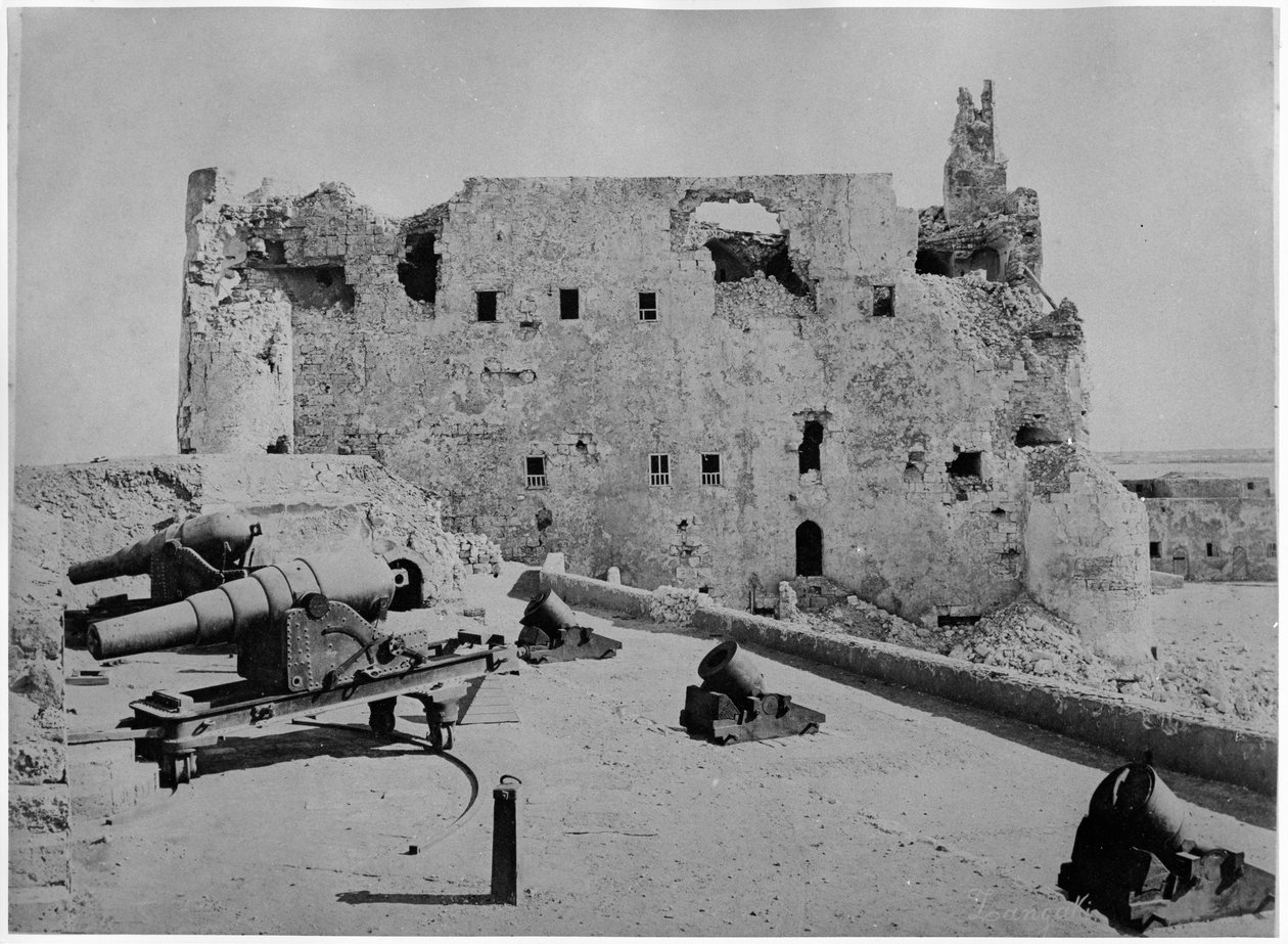 Qaitbeyn linnoitus Aleksandrian pommituksen jälkeen, 1882 tekijältä Zangaki Brothers