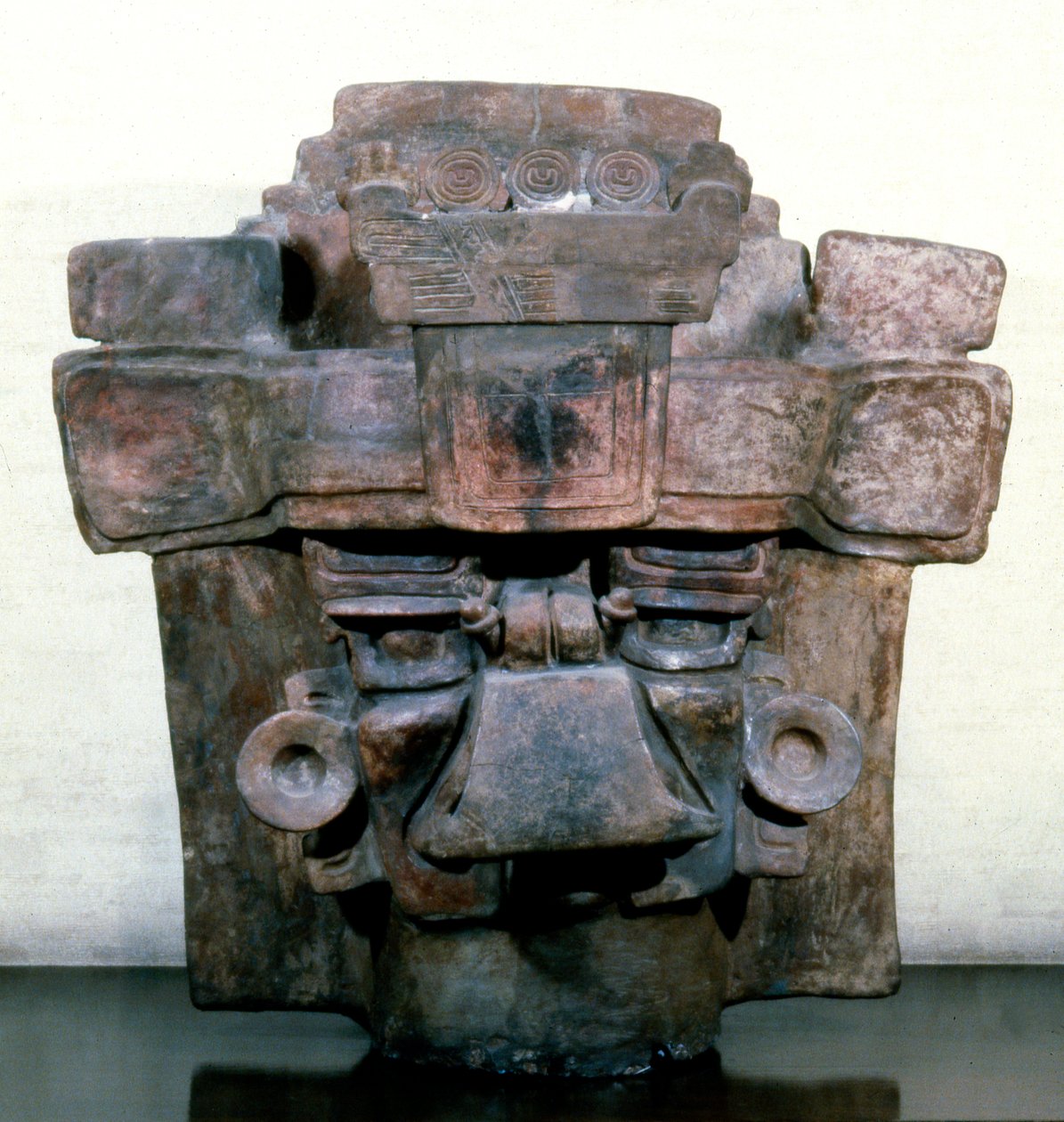 Hautausuurna Monte Albanista, 100-200 jKr (keraaminen) tekijältä Zapotec